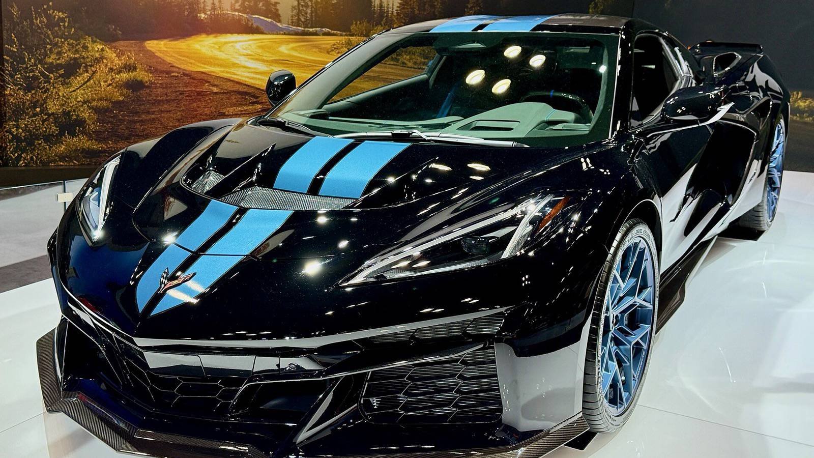 Chevrolet Corvette C8 ZR1 — the ZR1X shares this body
